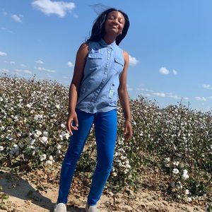 Meet your Posher, Camille